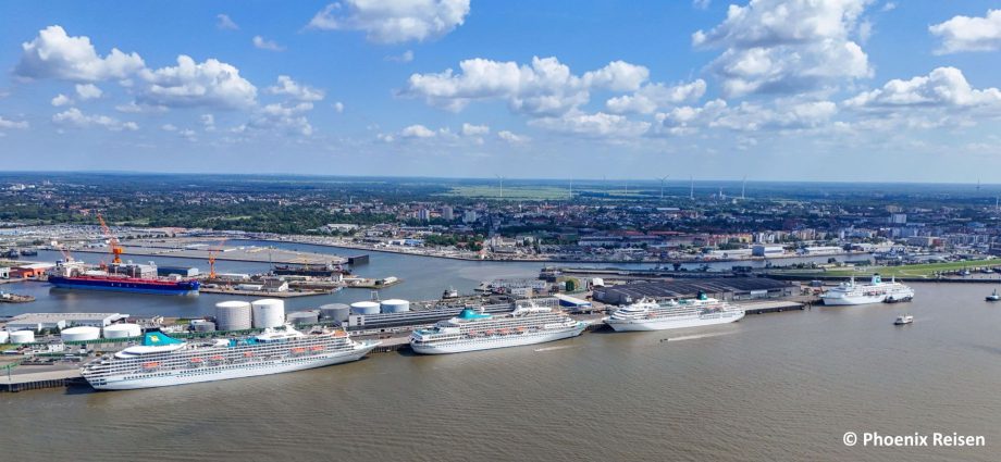 Phoenix Reisen Viertreffen der Hochseeflotte am 15.08.2025 in Bremerhaven – © Phoenix Reisen