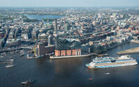 Luftaufnahme mit Blick über Elbe   © Mediaserver Hamburg   Andreas Vallbracht