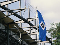 HSV Fahne am Stadion   © Mediaserver Hamburg   Michael Freitag