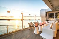 Sundowner in der Hoheluft Bar – © TUI Cruises