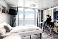 Barrierefreie Junior Suite auf der Mein Schiff 1 – © TUI Cruises (4)