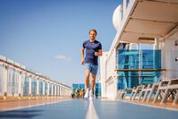 Jogging an Bord   Laufstrecke – © TUI Cruises