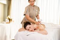 Natur pur für den Körper   Peeling und Massage mit HYAPUR®   SPA & Meer – © TUI Cruises