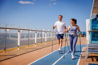 Nordic Walking   Sport & Gesundheit – © TUI Cruises (3)