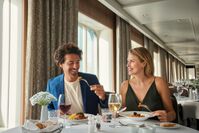 Paar im Atlantik – © TUI Cruises